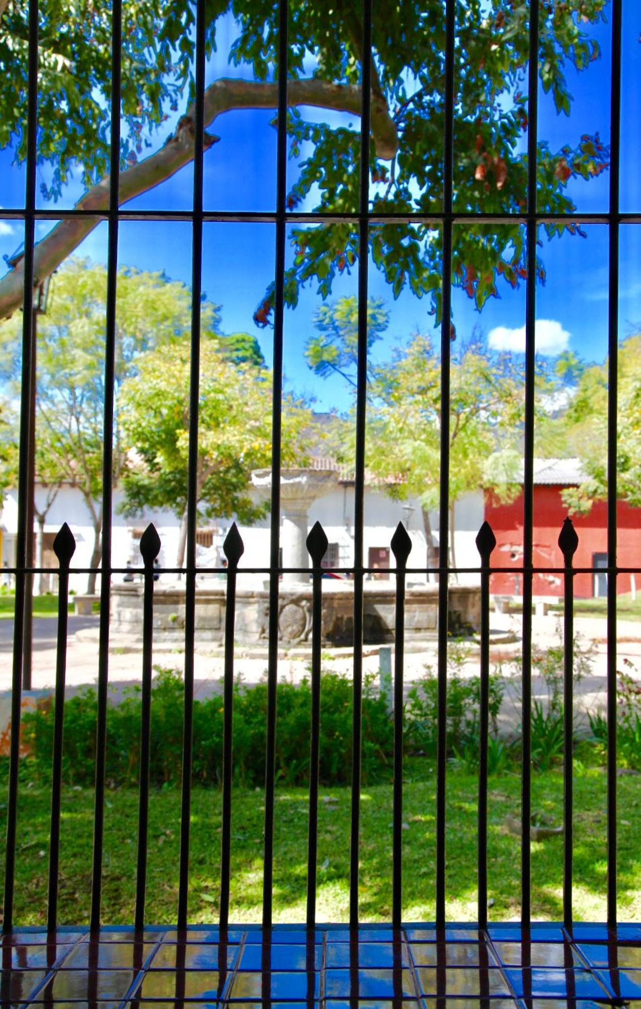 Antigueeno Hostel